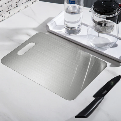 Garnovo® Titanium Cutting Board