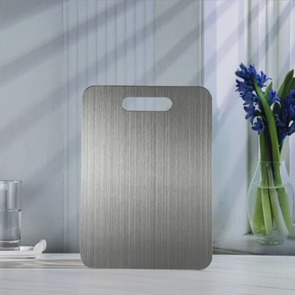 Garnovo® Titanium Cutting Board