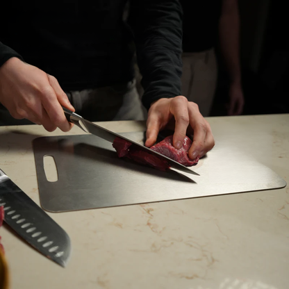Garnovo® Titanium Cutting Board